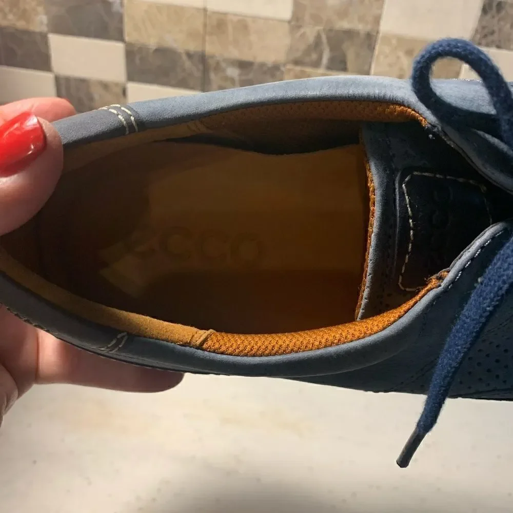Ecco Shoes